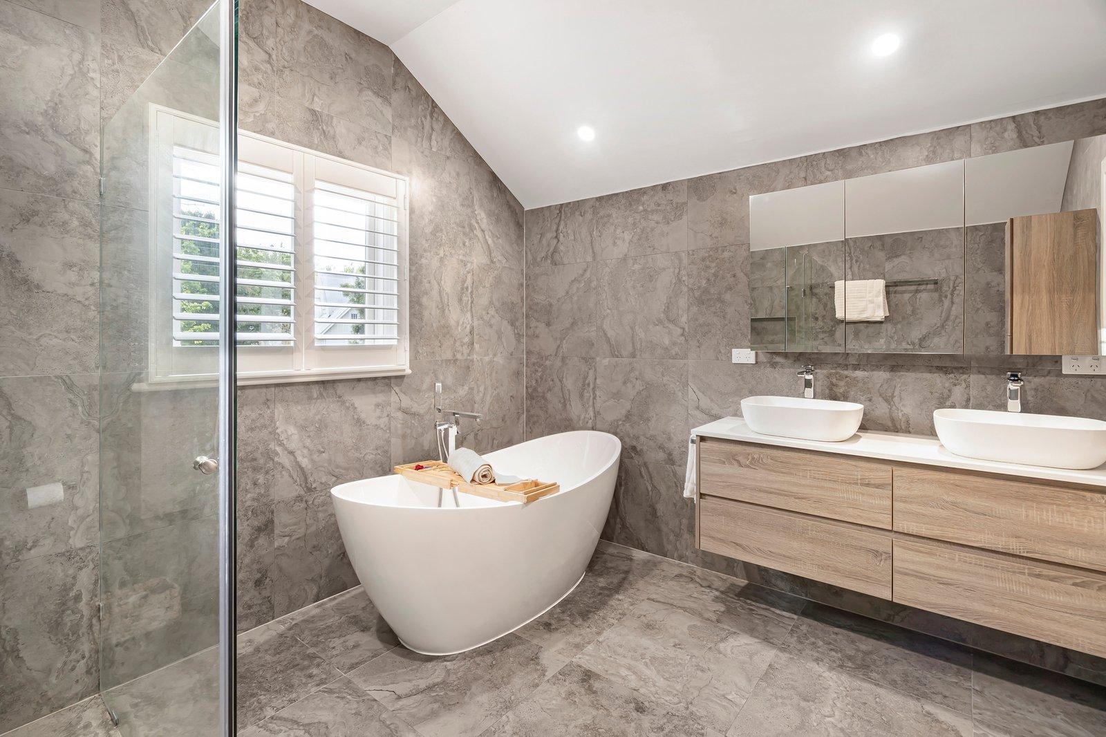 8 Winson Green Road, Canterbury, 3126