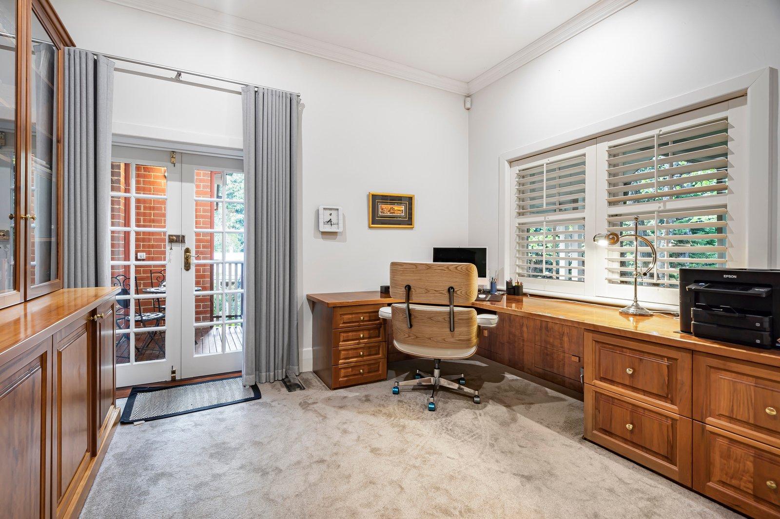 8 Winson Green Road, Canterbury, 3126