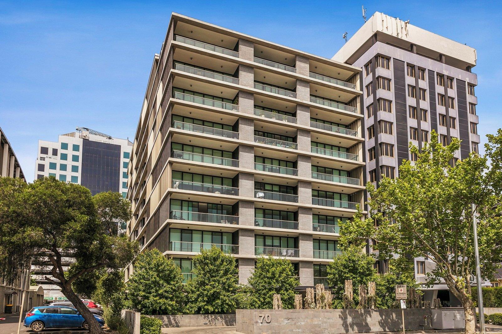 801/70 Queens Road, Melbourne, 3000