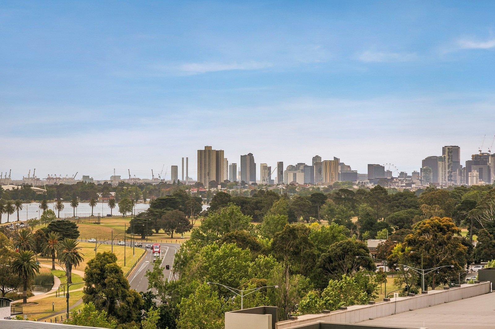 801/70 Queens Road, Melbourne, 3000