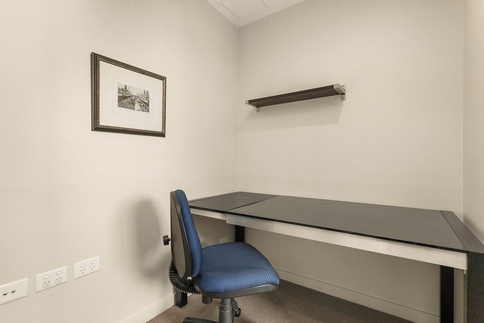 801/70 Queens Road, Melbourne, 3000