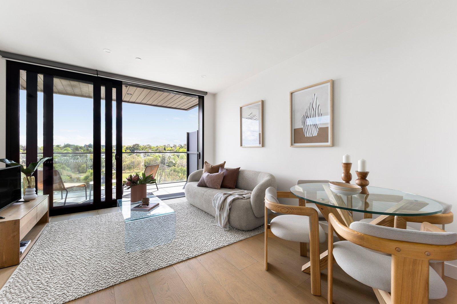 802/10 Lilydale Grove, Hawthorn East, 3123