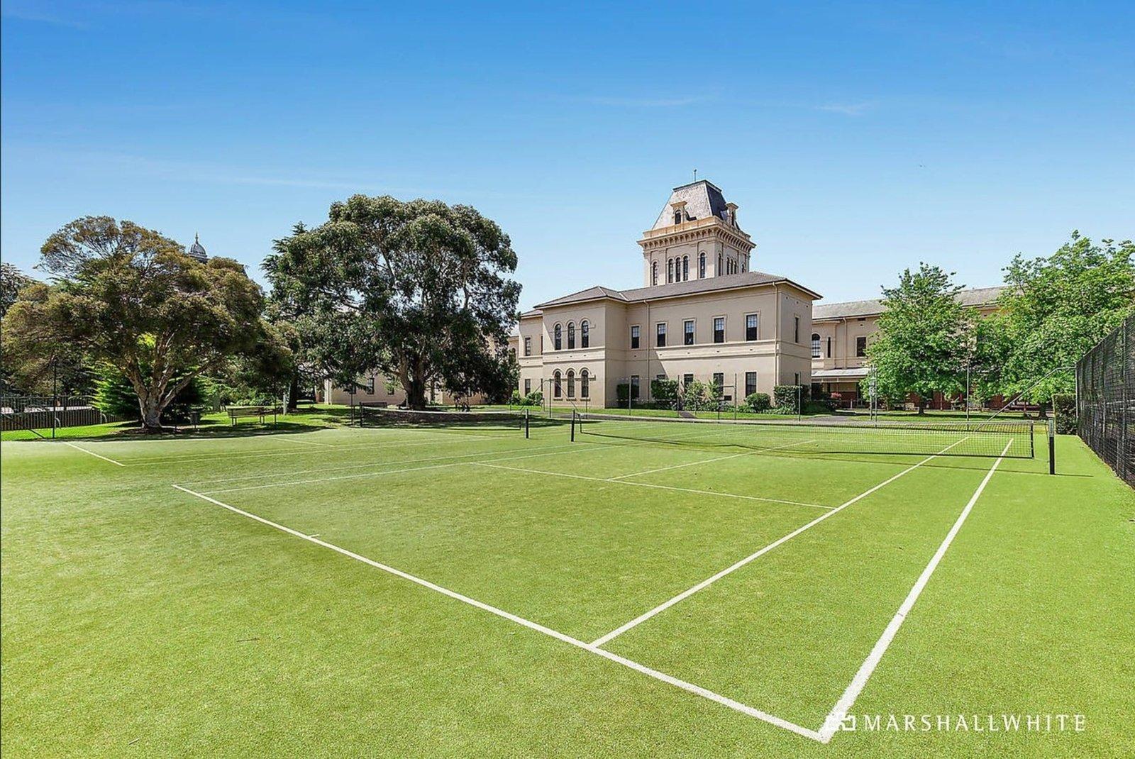 81 Wiltshire Drive, Kew, 3101