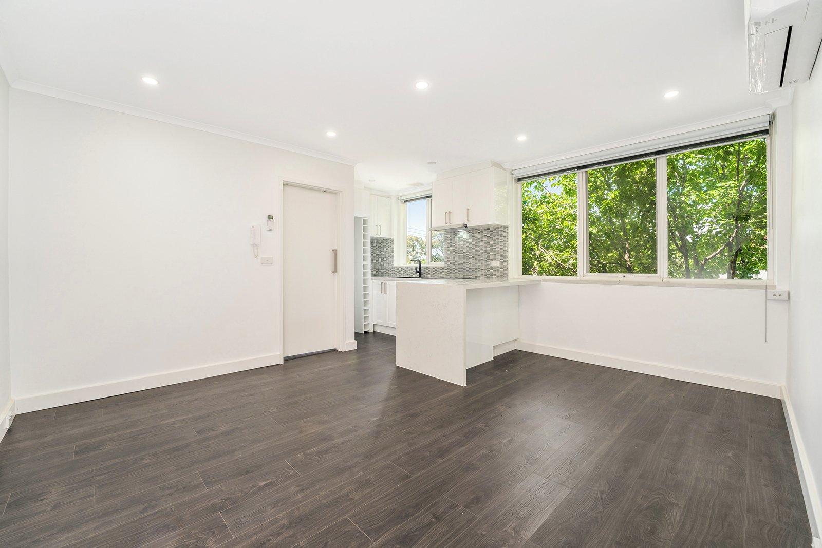 8/12 Madden Grove, Burnley, 3121