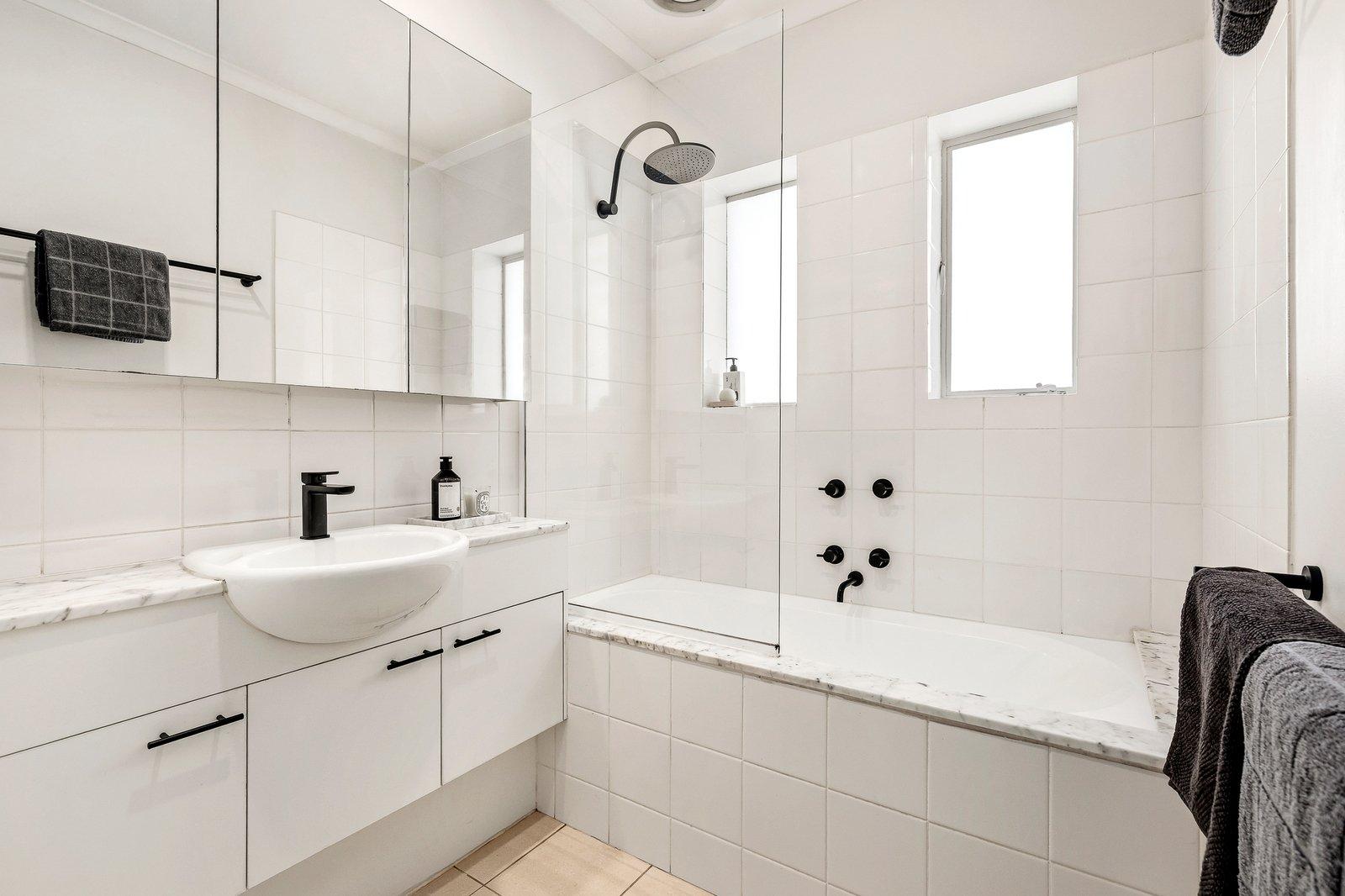 8/150 Barkers Road, Hawthorn, 3122