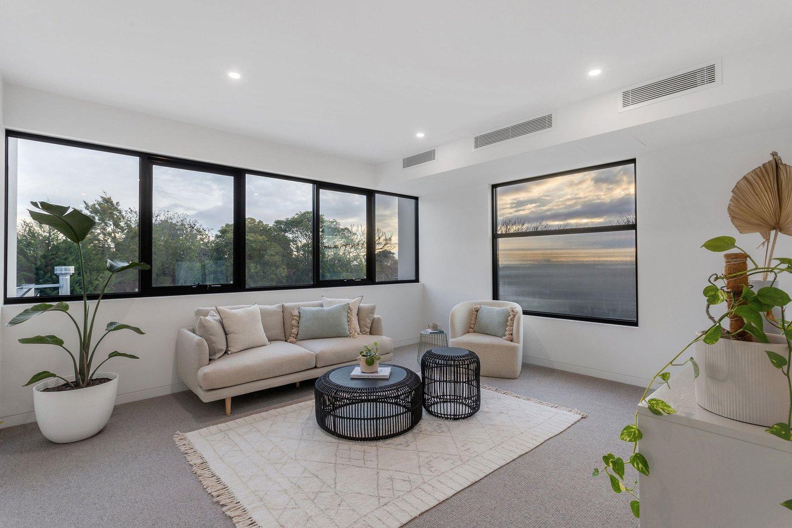 82 Venice Street, Mornington, 3931