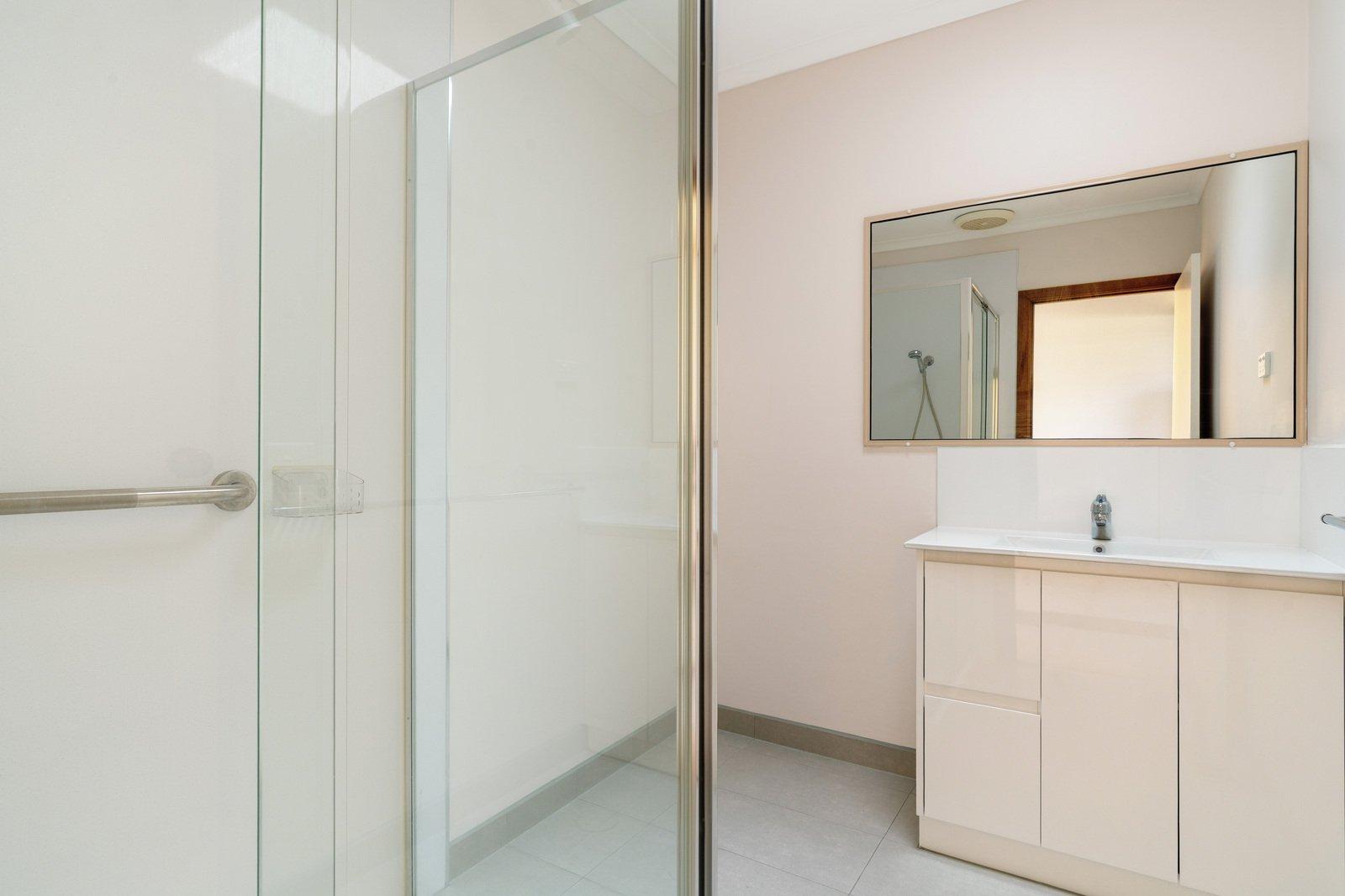 8/42-46 Tanti Avenue, Mornington, 3931