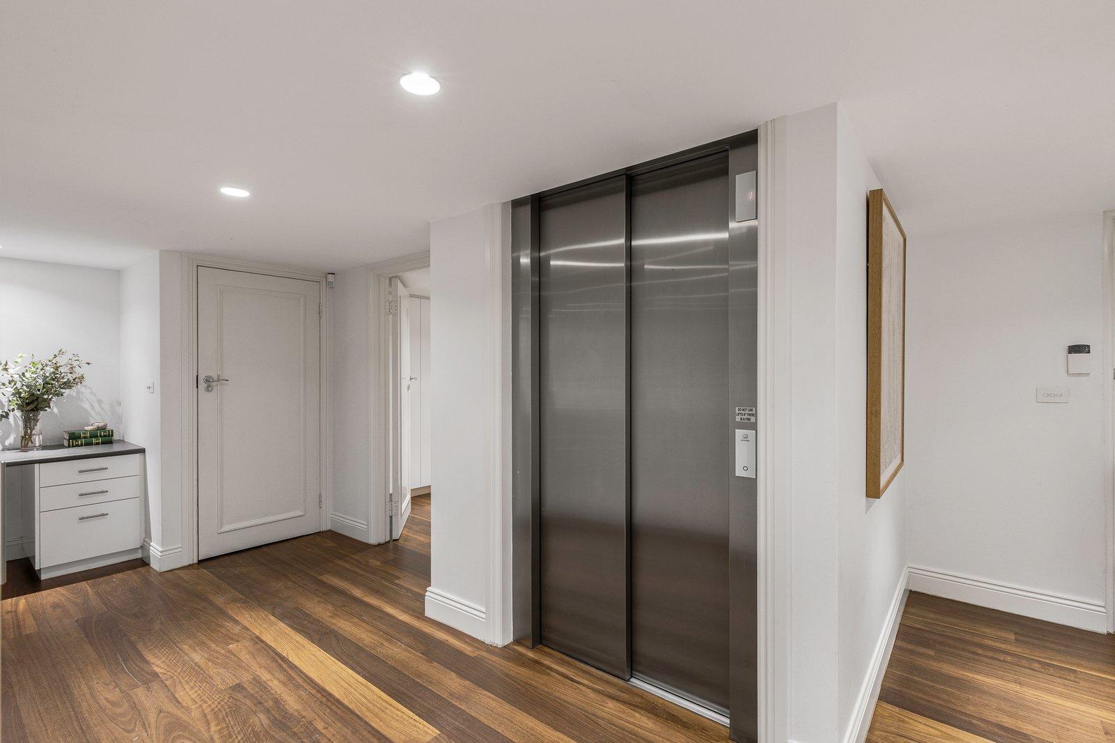 88 Grange Road, Toorak, 3142