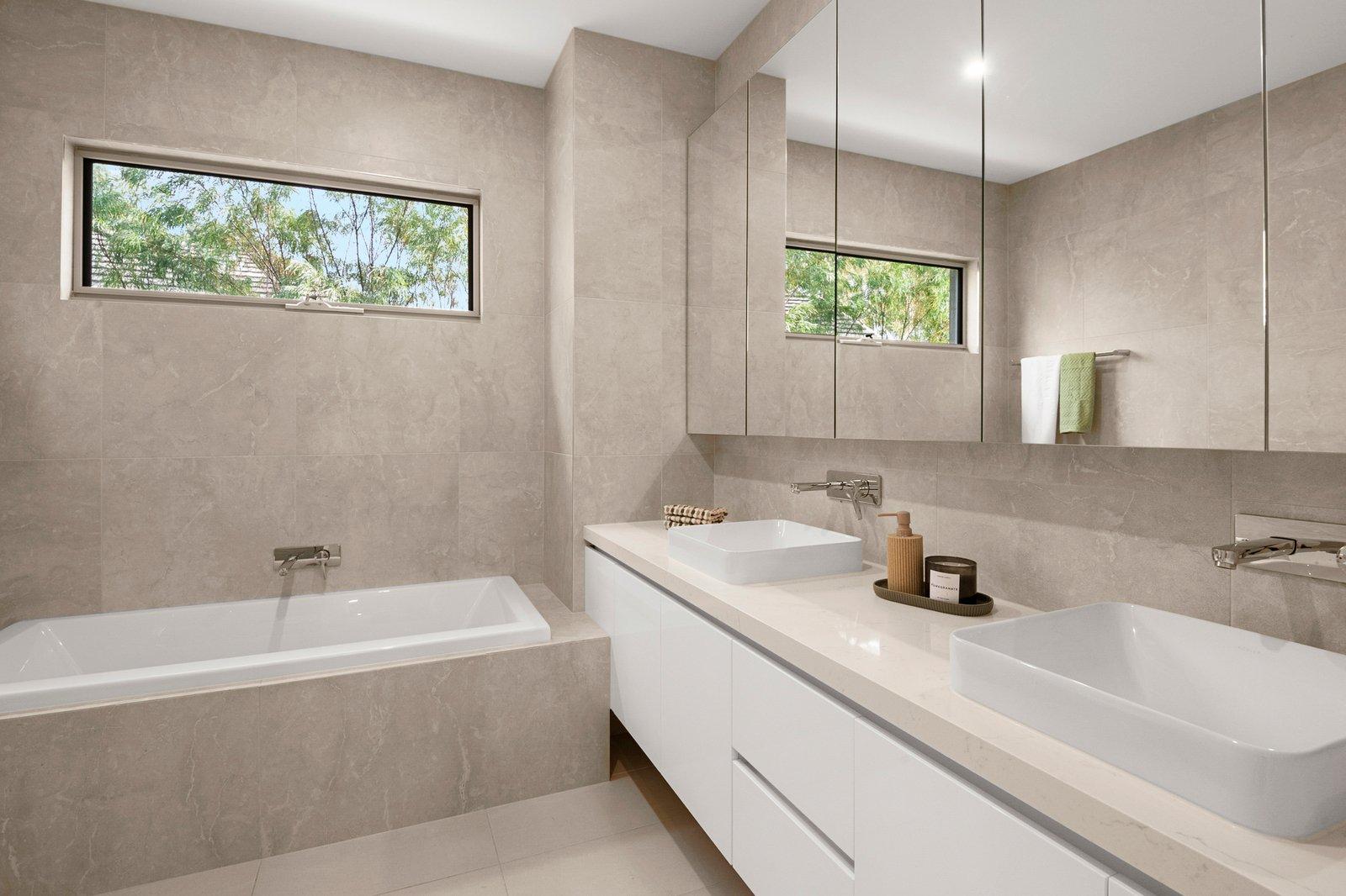 9 Manniche Avenue, Mont Albert North, 3129