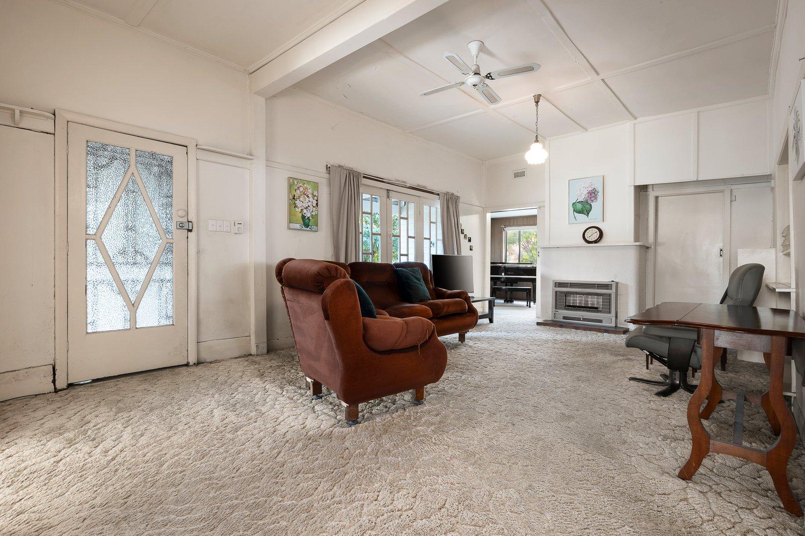 9 Albion Road, Glen Iris, 3146