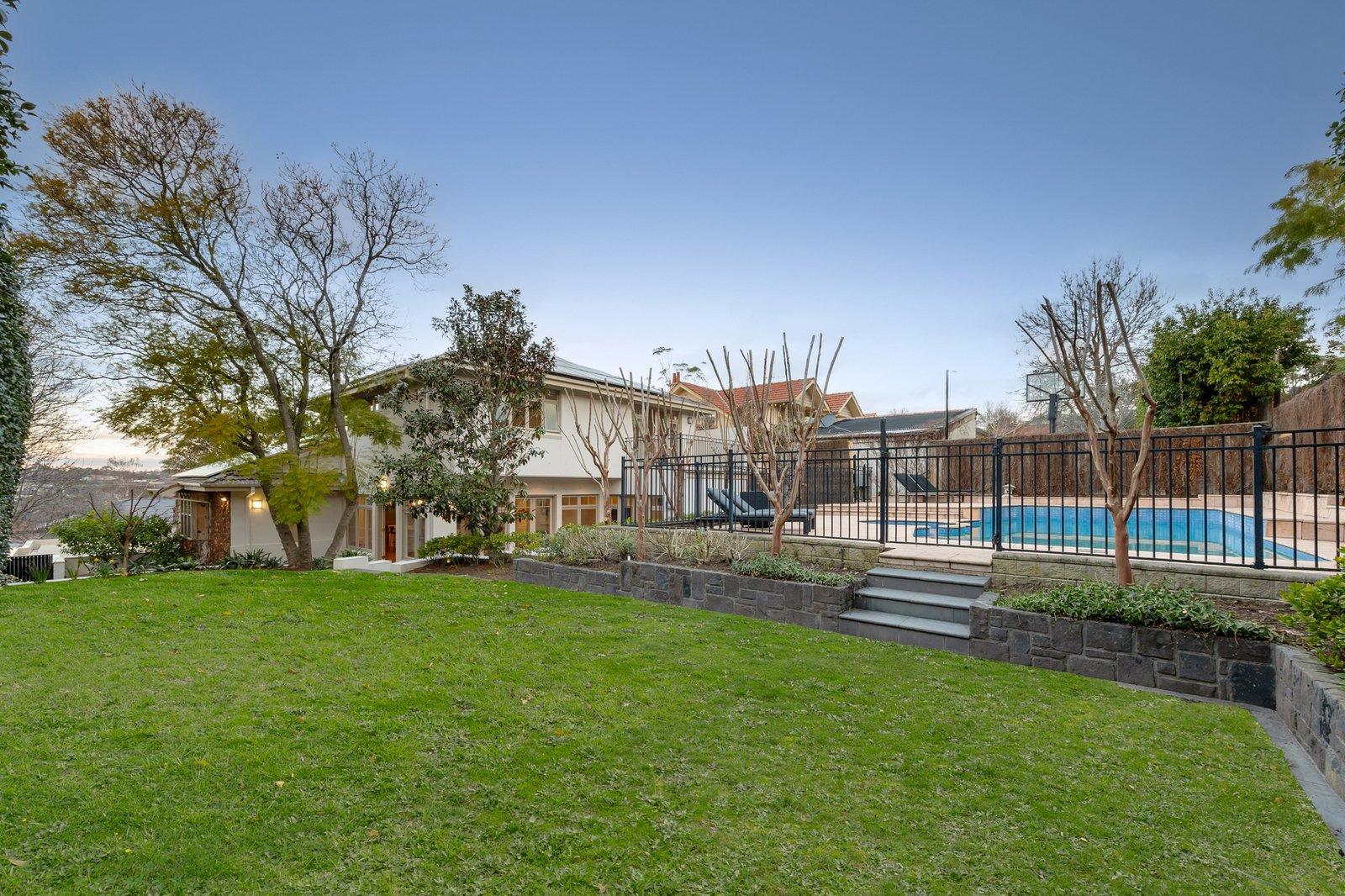 9 Boyanda Road, Glen Iris, 3146