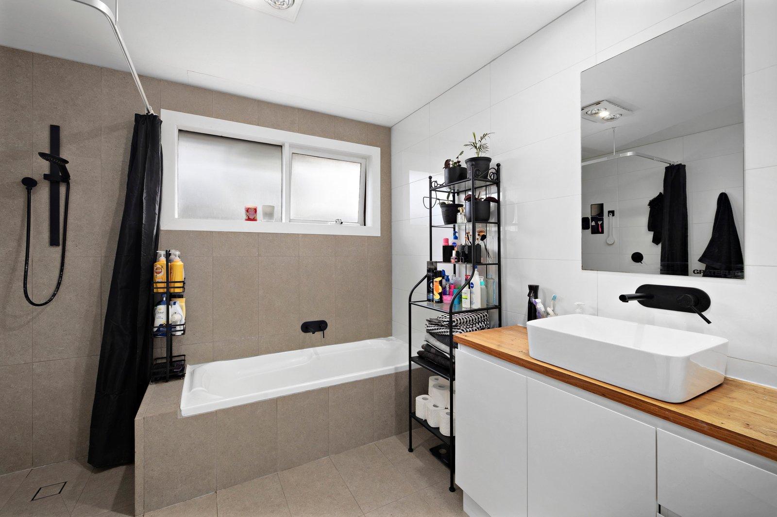 9 Hodgins Road, Hastings, 3915