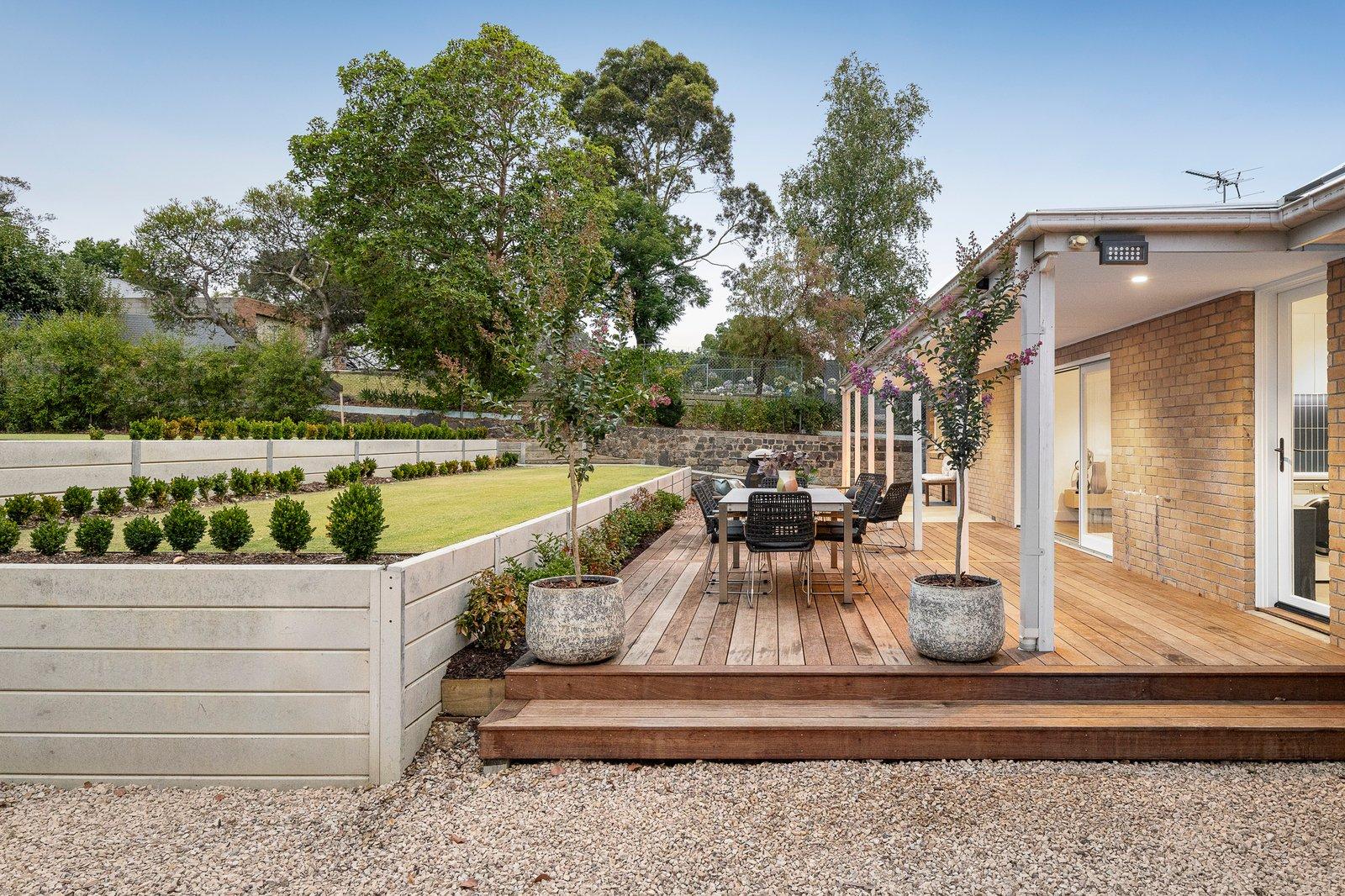 90-92 Enfield Avenue, Park Orchards, 3114