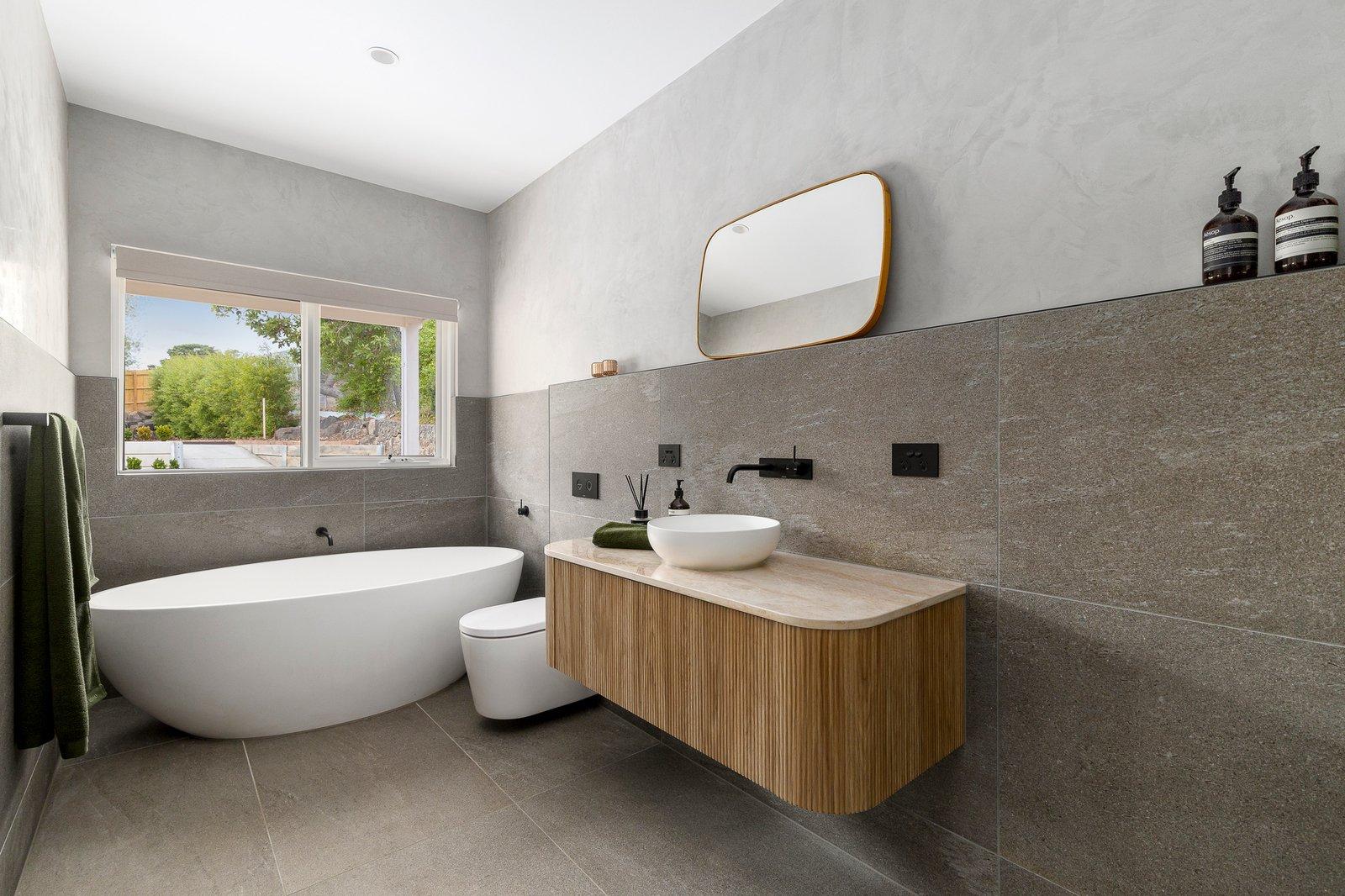 90-92 Enfield Avenue, Park Orchards, 3114