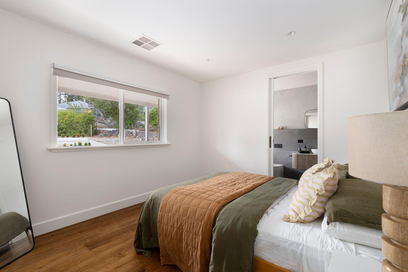 90-92 Enfield Avenue, Park Orchards, 3114