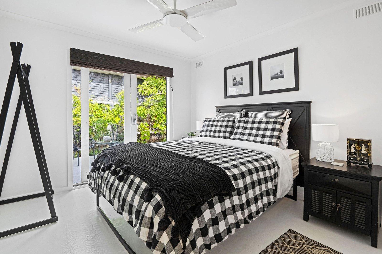 90 Weeroona Street, Rye, 3941