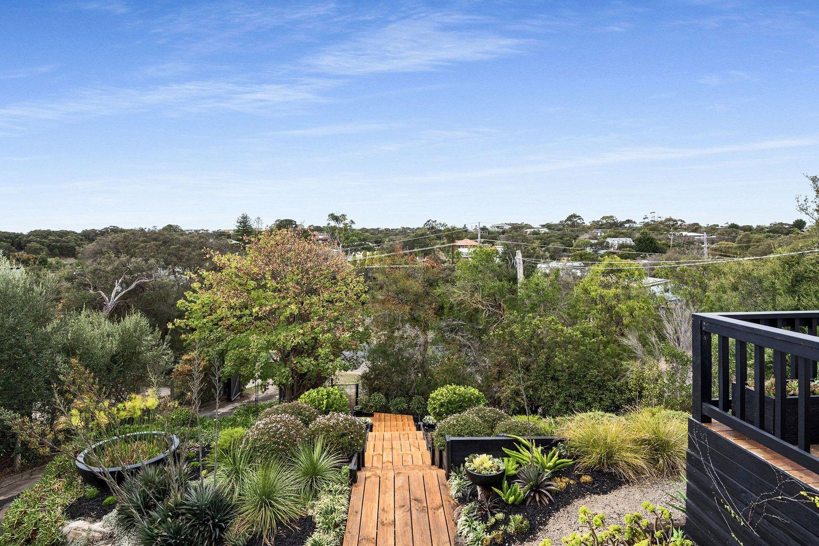 90 Weeroona Street, Rye, 3941