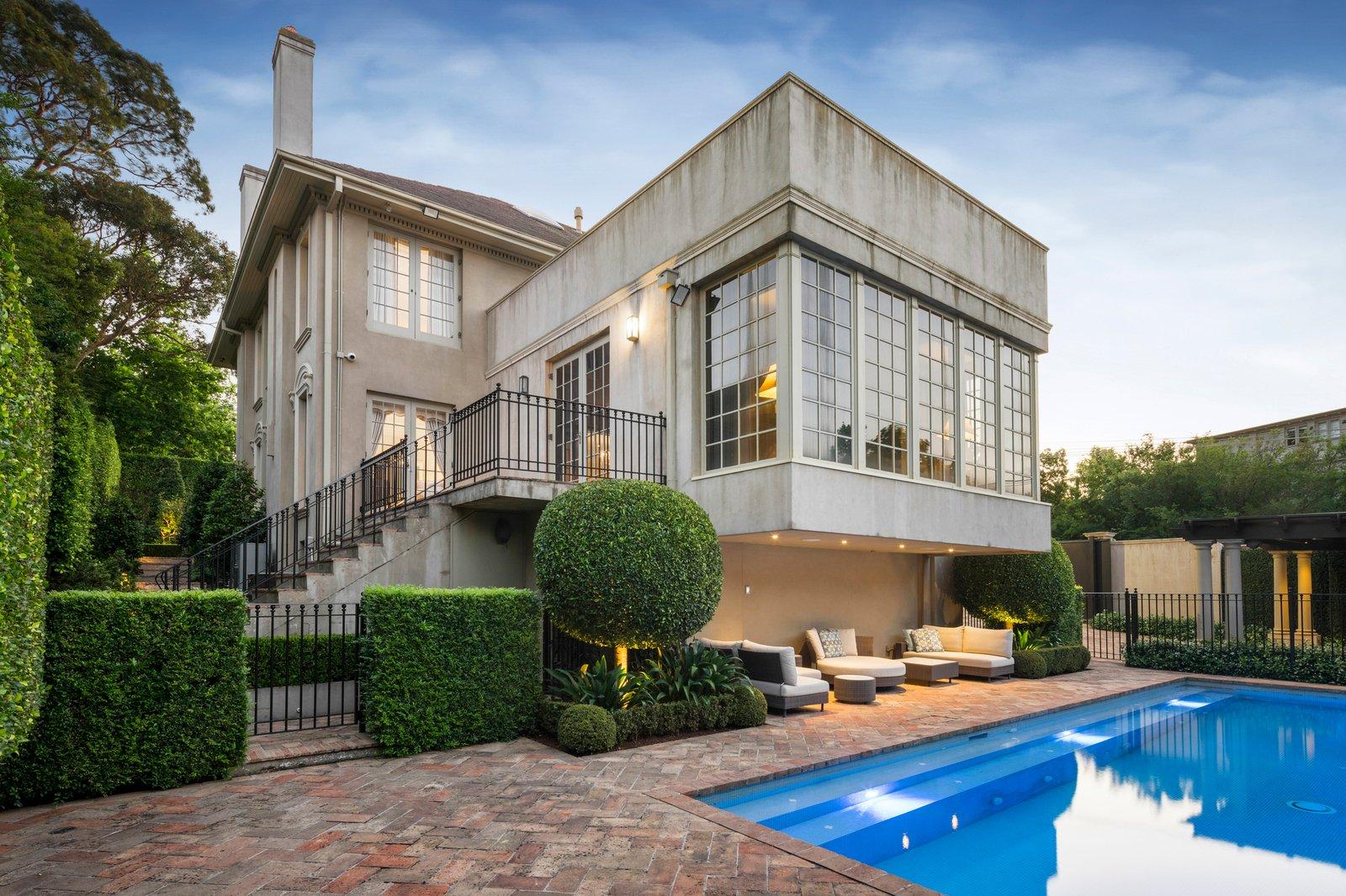 90 St Georges Road, Toorak, 3142