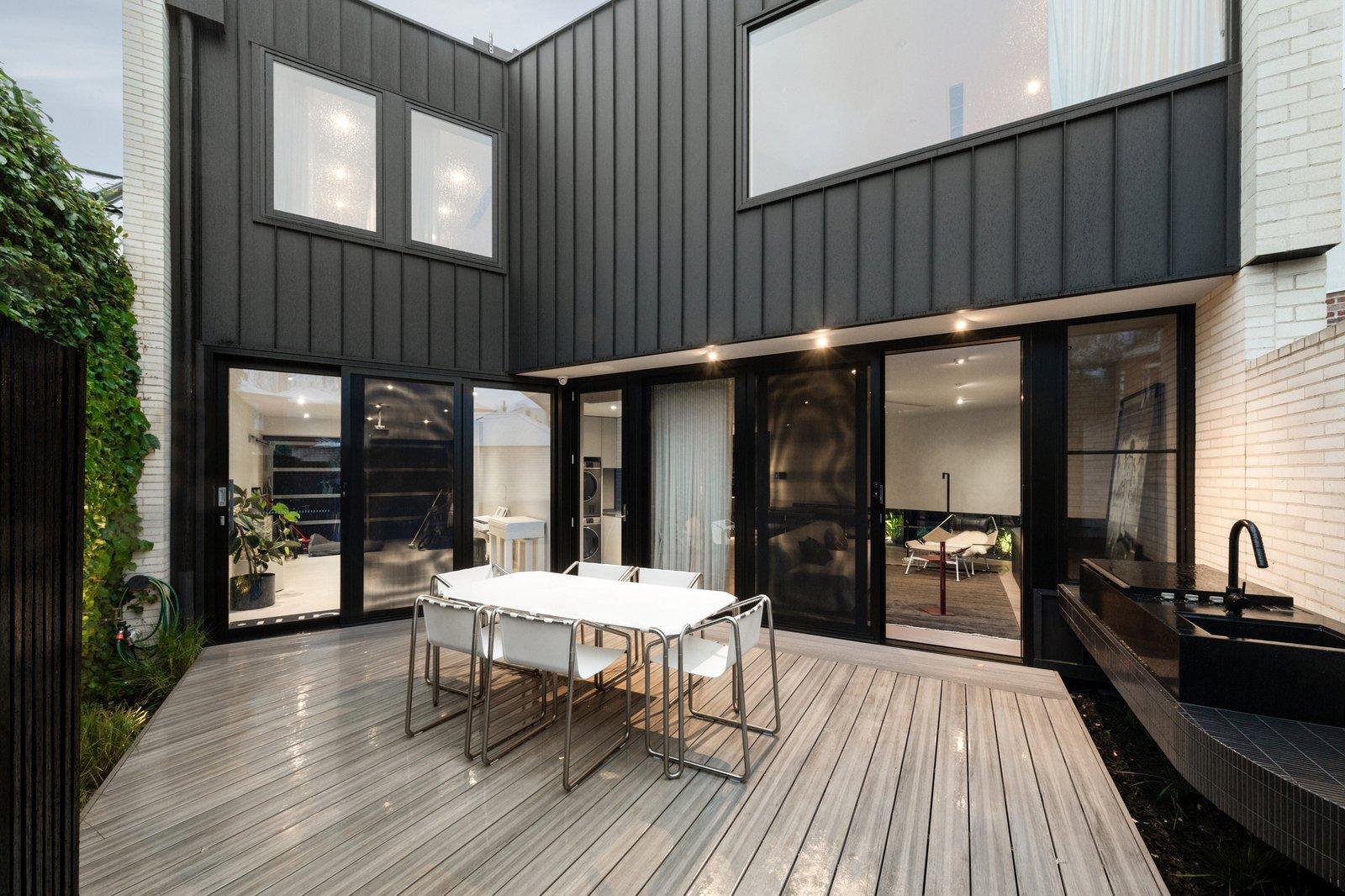 96-98 Napier Street, South Melbourne, 3205