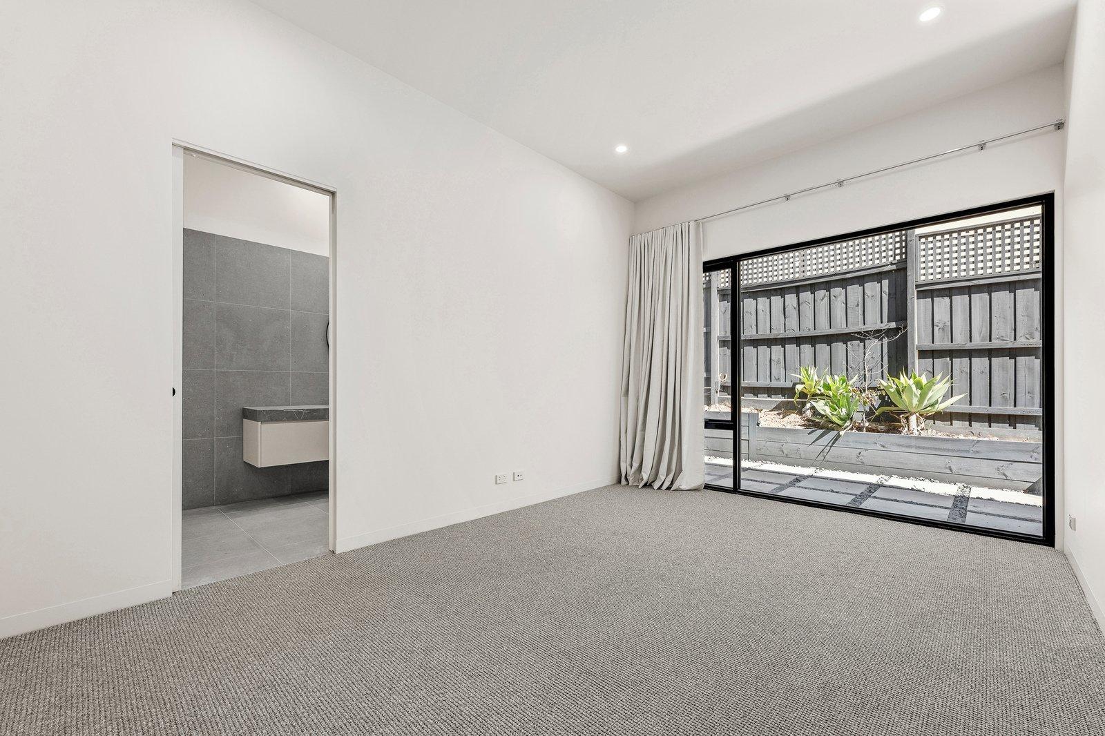 9A Benwerrin Road, Surrey Hills, 3127