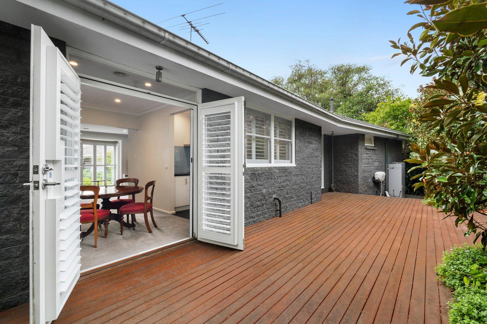 1-2/18 Pine Street, Brighton, 3186