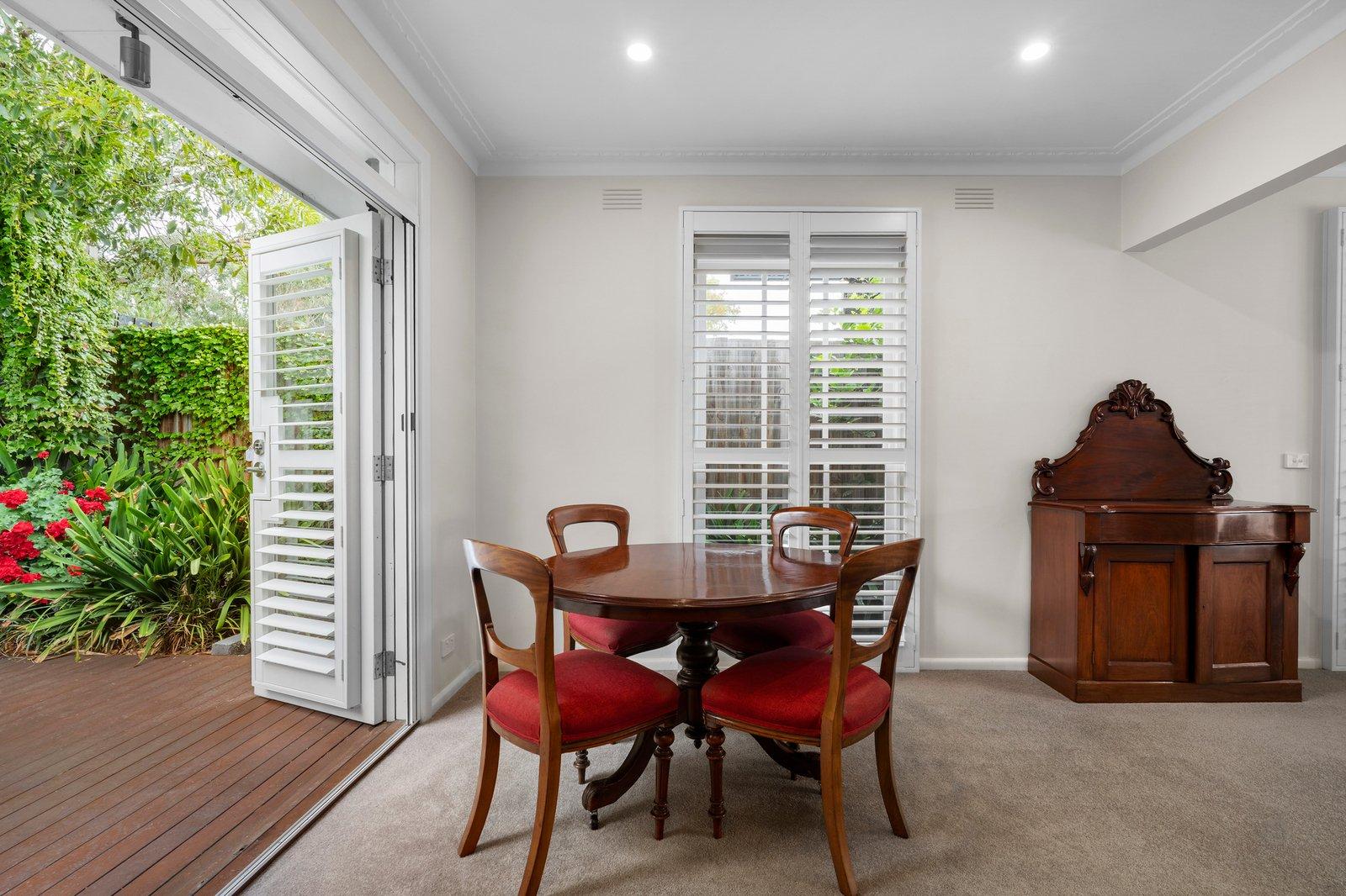 1-2/18 Pine Street, Brighton, 3186