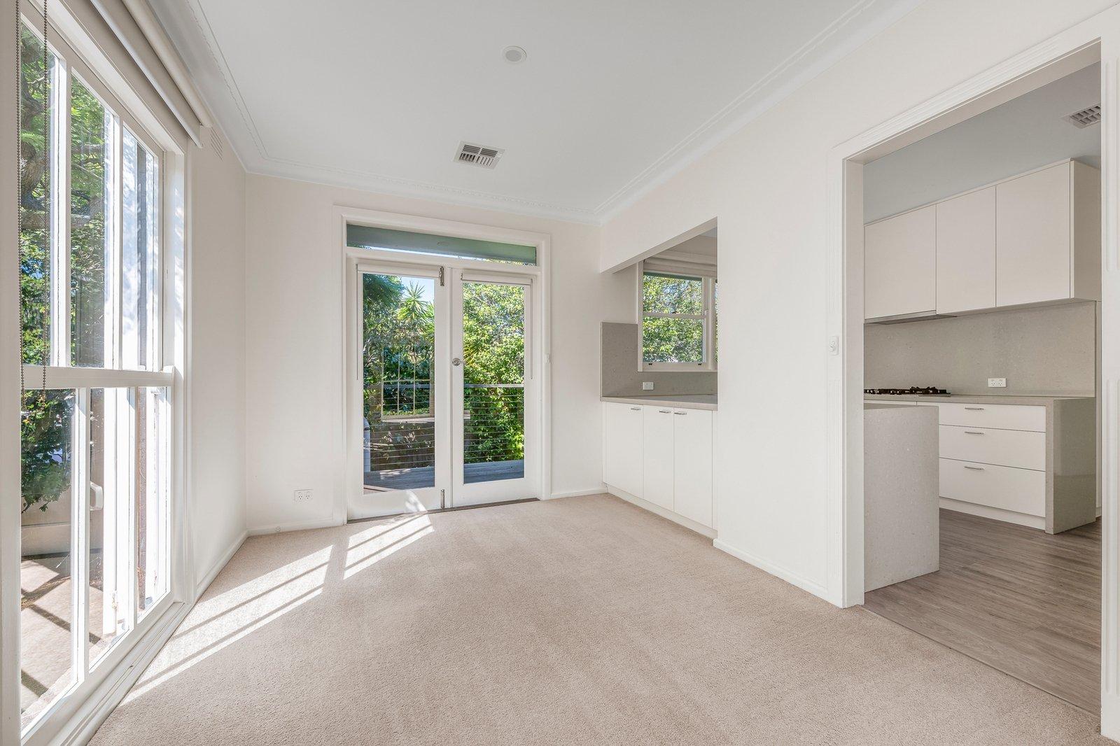 1-2/18 Pine Street, Brighton, 3186