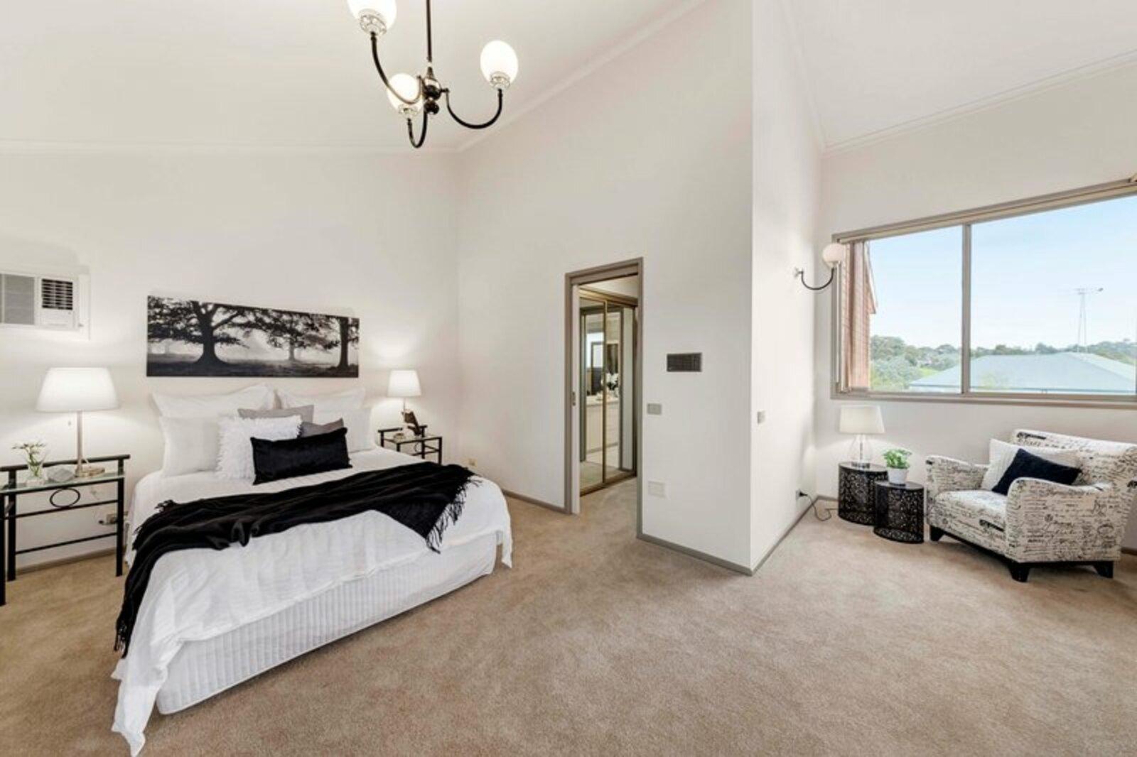 1 Cosmos Court, Doncaster East, 3109