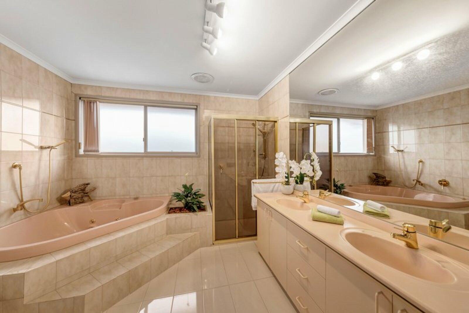 1 Cosmos Court, Doncaster East, 3109