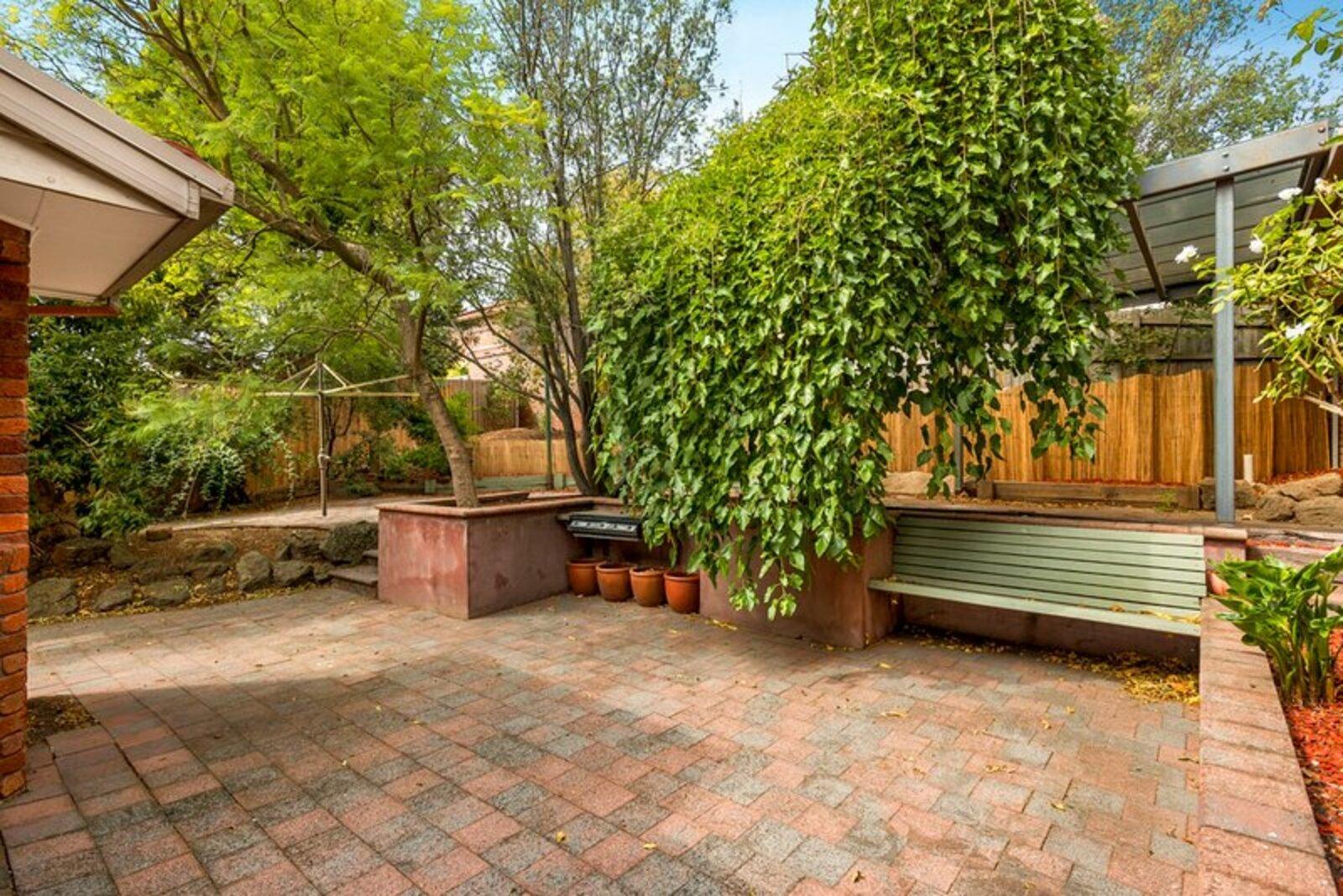 1 Cosmos Court, Doncaster East, 3109