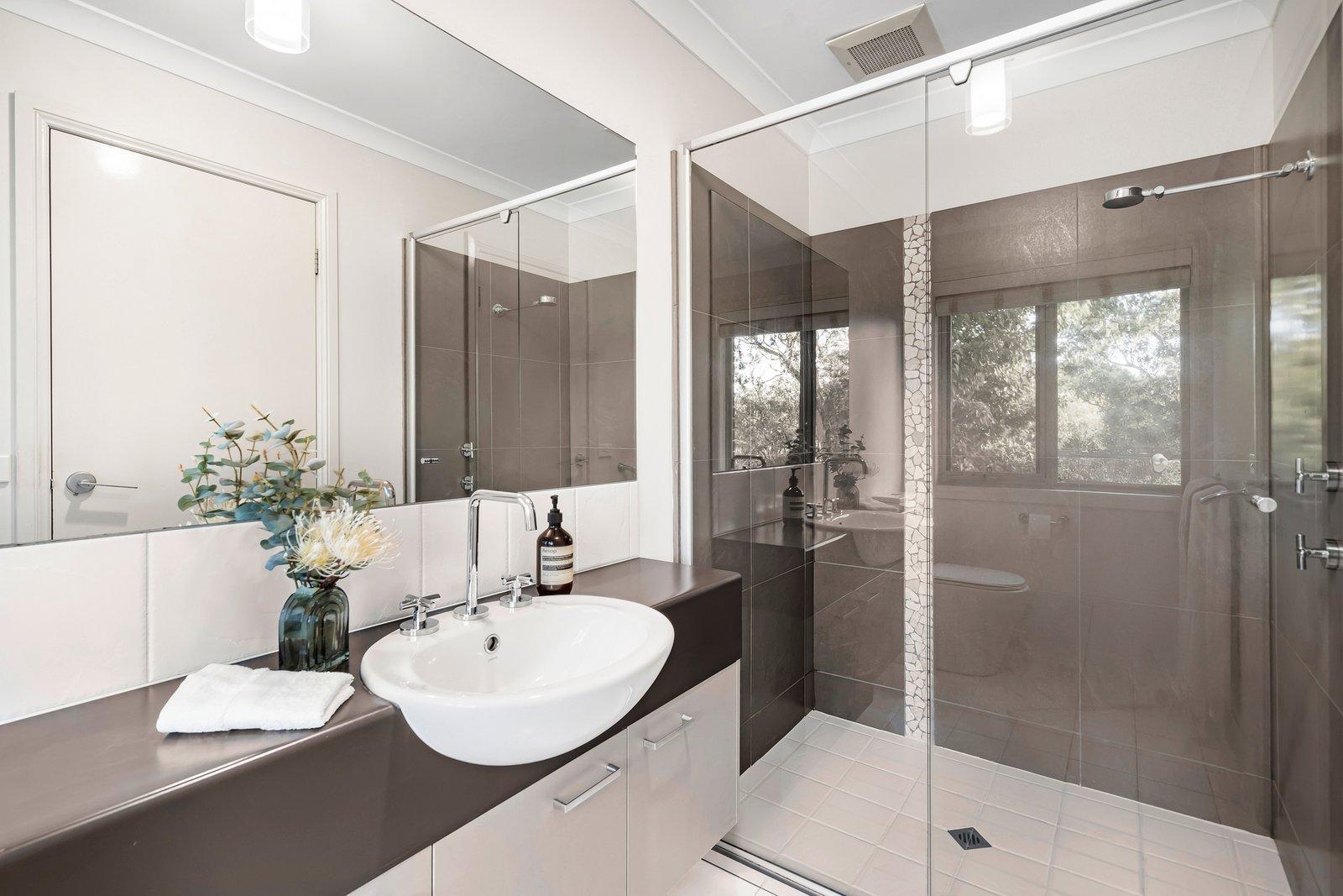 1 Regency Terrace, Warranwood, 3134