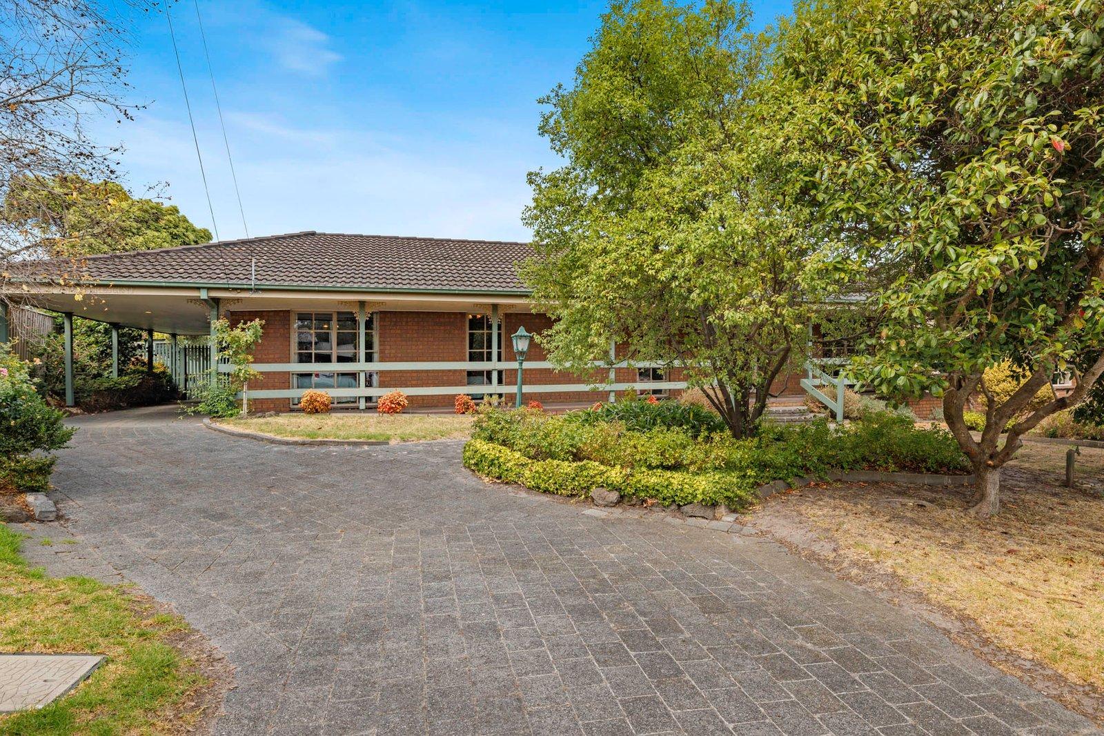 1 St James Crescent, Mount Eliza, 3930