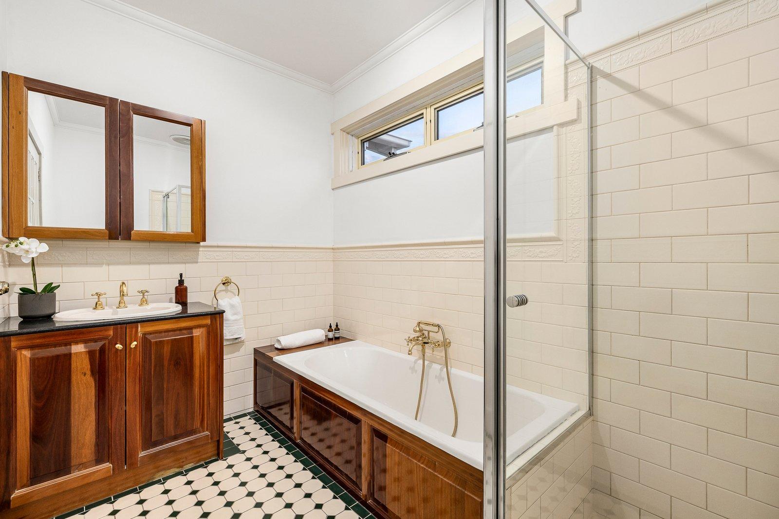 1 Winton Road, Malvern East, 3145