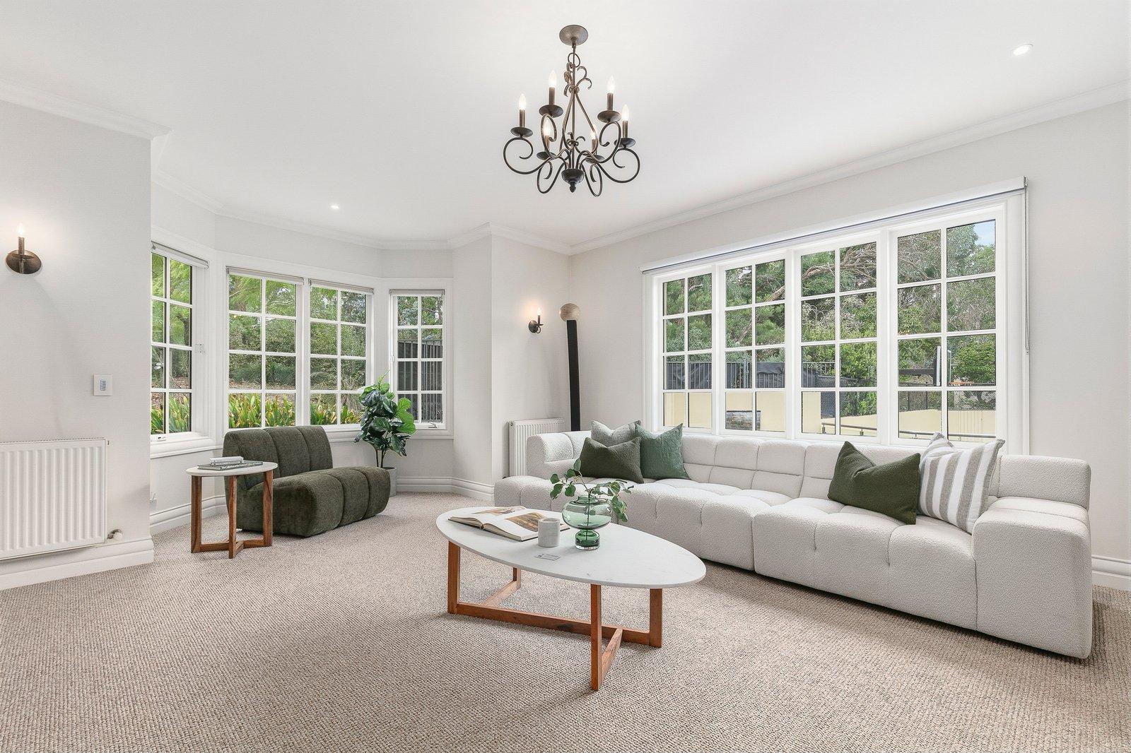 10 Acacia Avenue, Blackburn, 3130