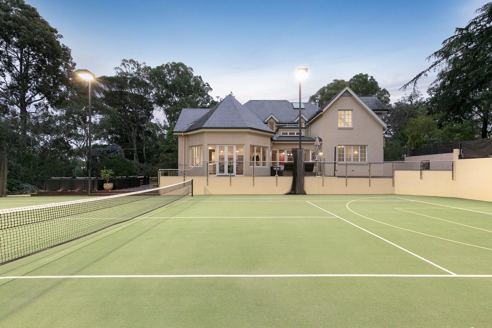 10 Acacia Avenue, Blackburn, 3130