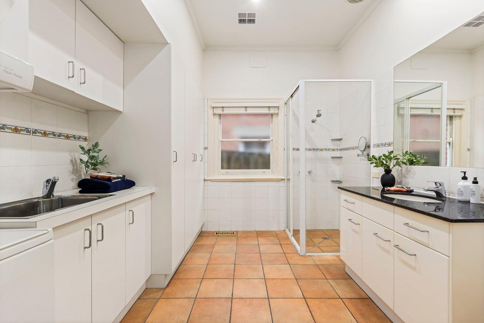 10 Banole Avenue, Prahran, 3181