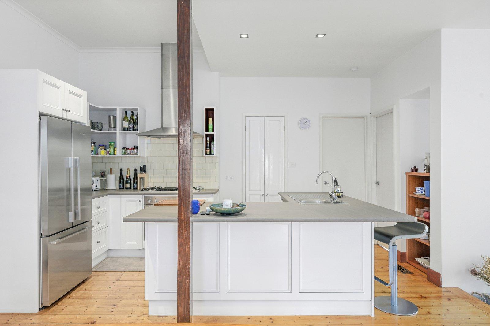 10 Curlewis Street, Mont Albert, 3127