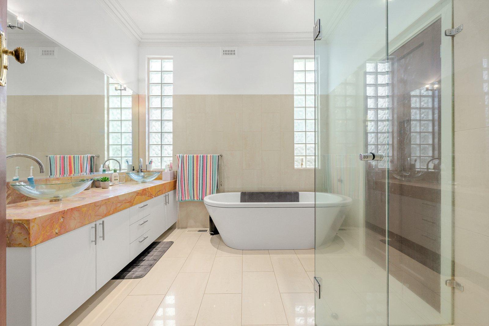 10 Curlewis Street, Mont Albert, 3127