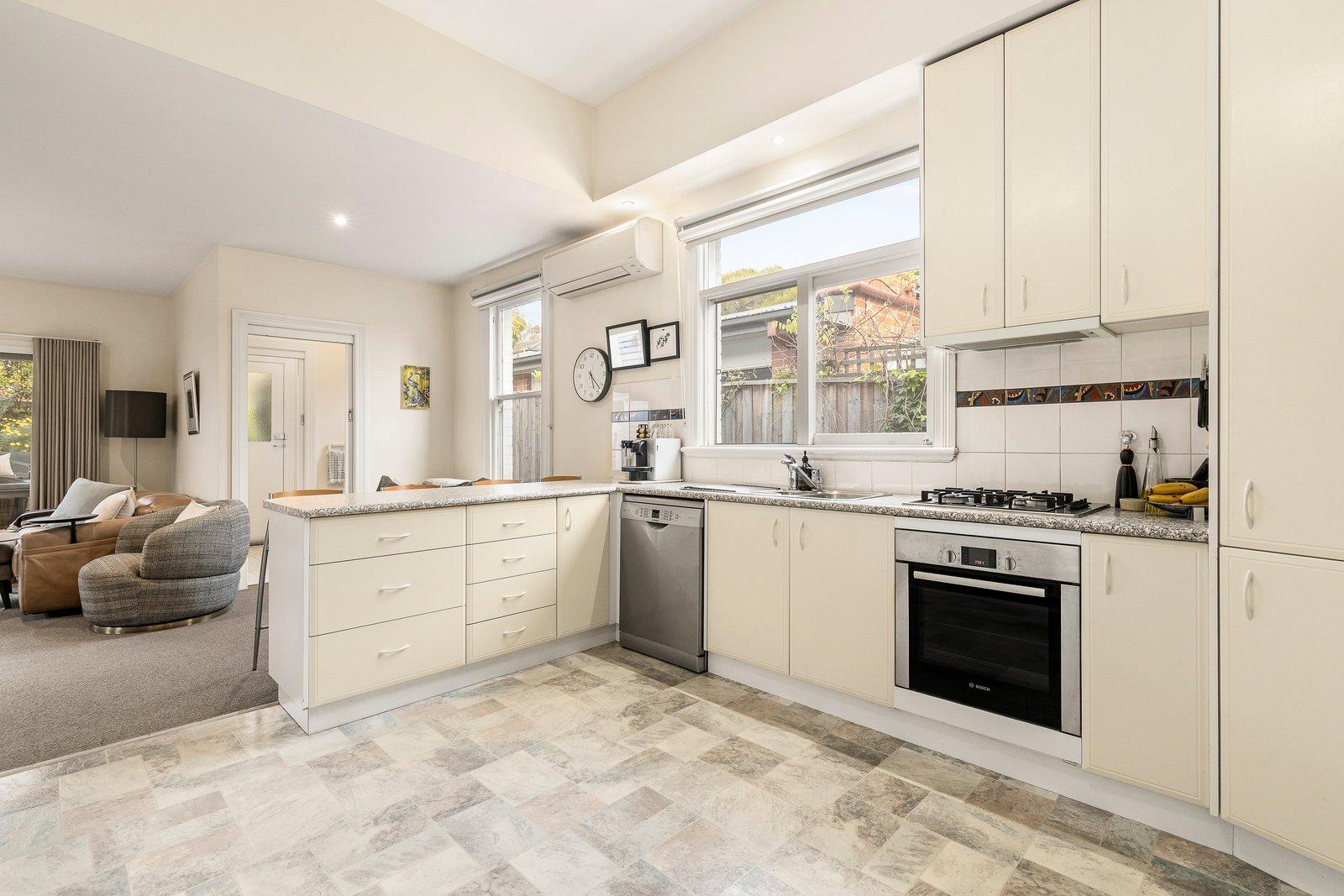 10 Deepdene Road, Deepdene, 3103