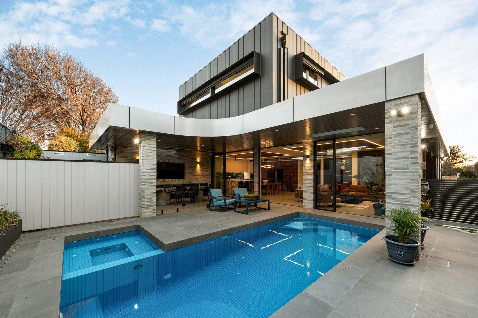 10 Farleigh Grove, Brighton, 3186