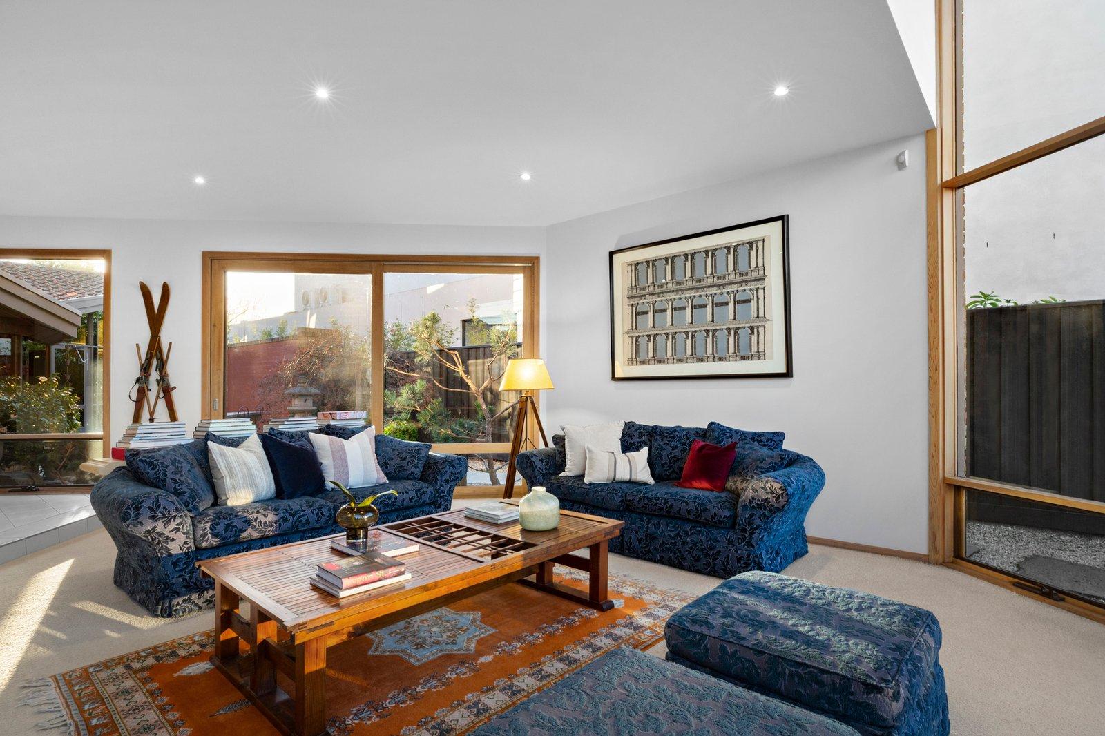 10 Holmwood Avenue, Brighton, 3186