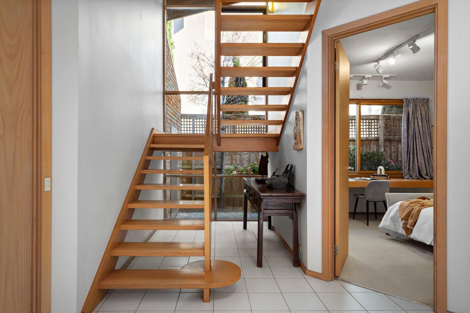 10 Holmwood Avenue, Brighton, 3186