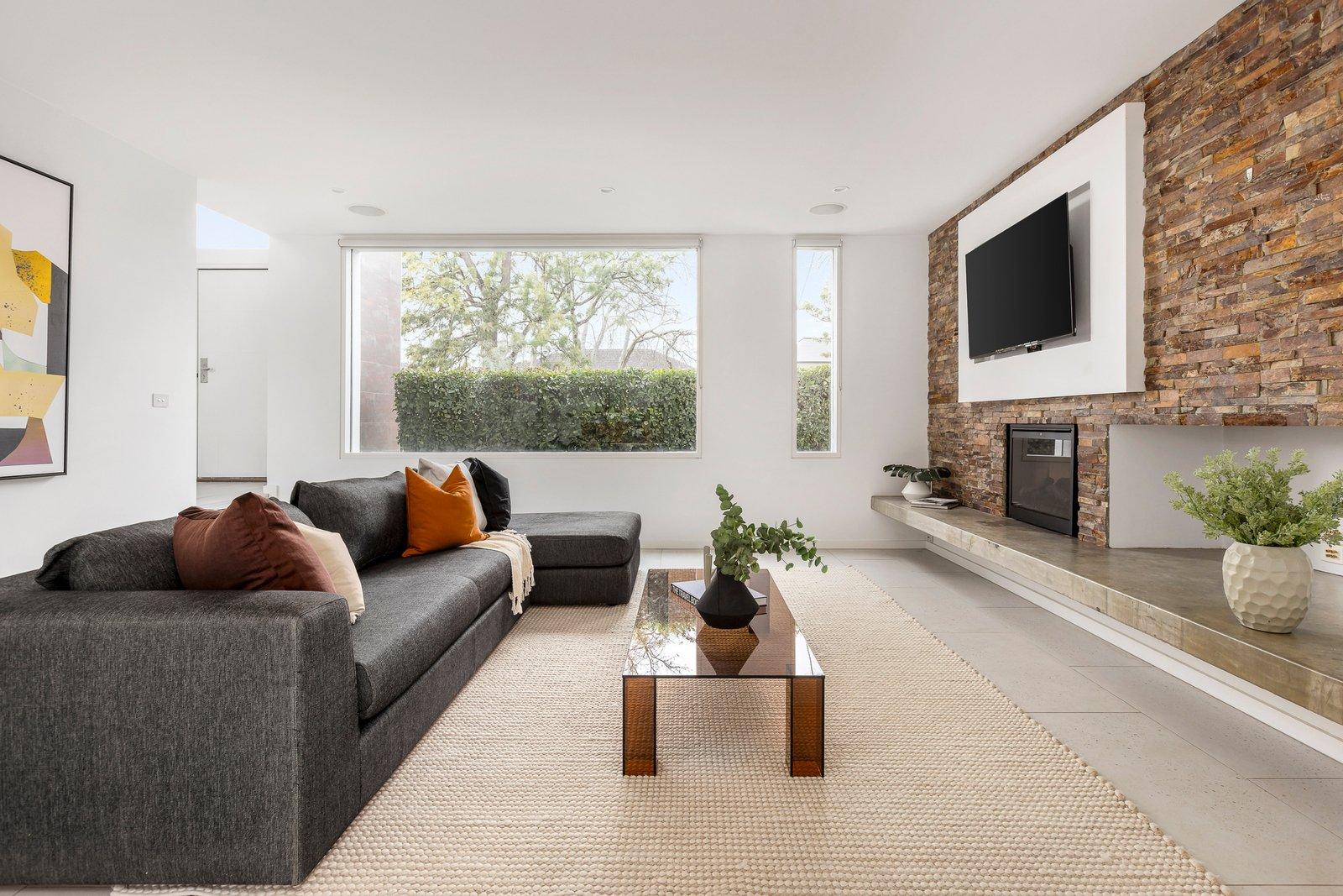 10 Howard Street, Glen Iris, 3146