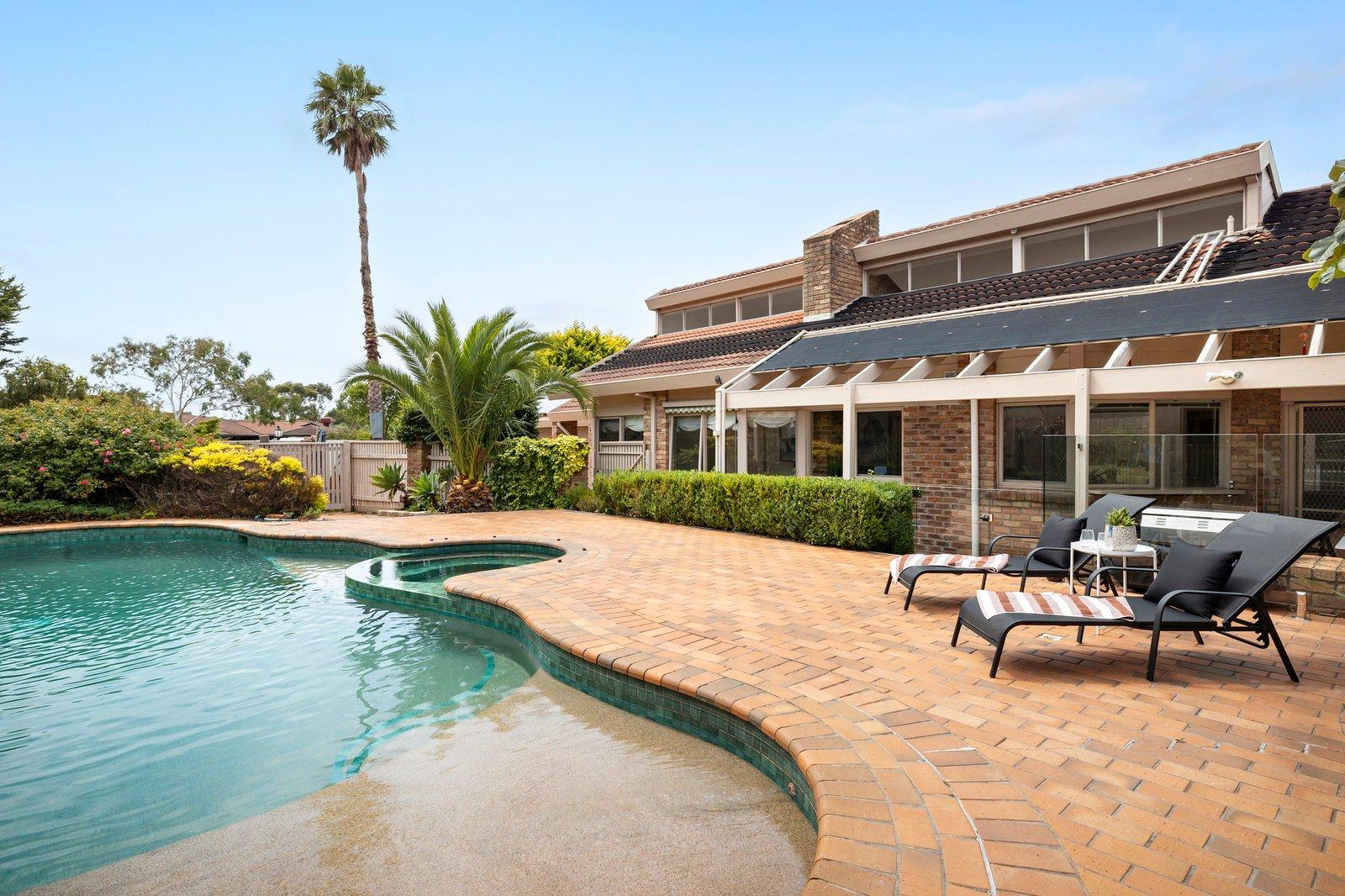 10 Lauren Court, Frankston South, 3199