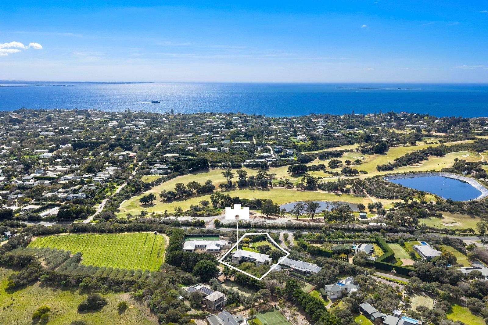 10 Pembroke Place, Portsea, 3944