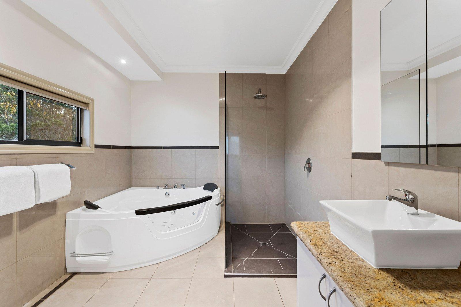 10 Rockleigh Drive, Mount Martha, 3934