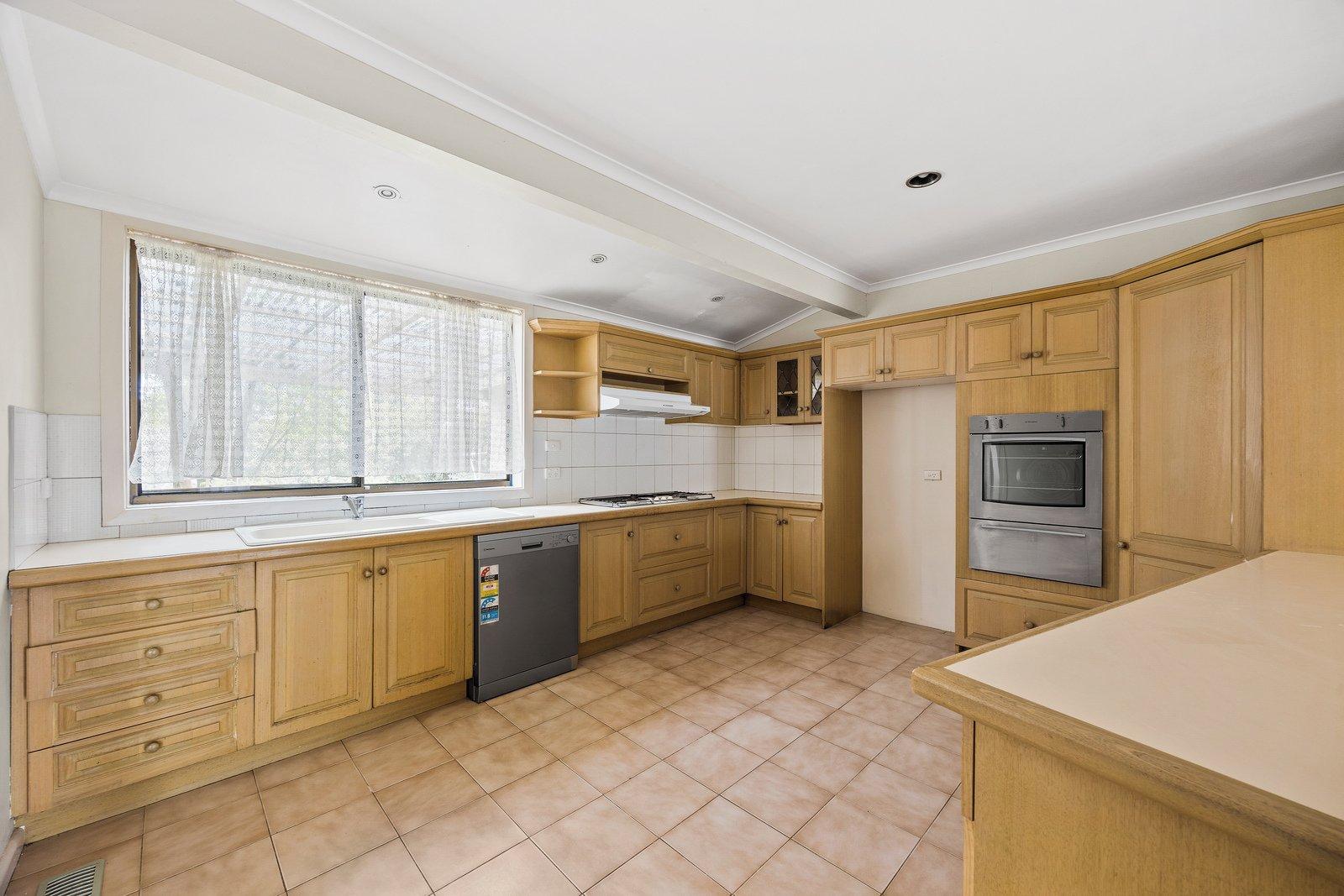 10 Sonia Street, Donvale, 3111