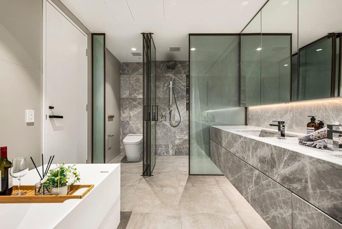 1008/20 Queens Road, Melbourne, 3004