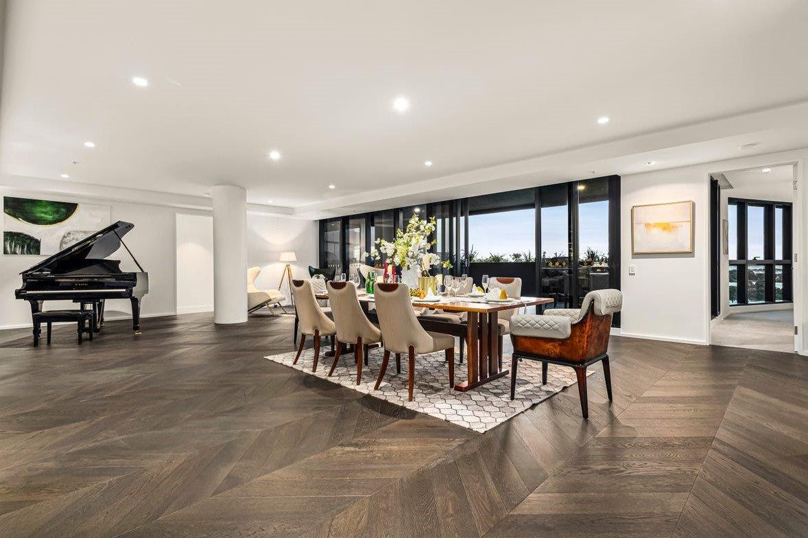 1008/20 Queens Road, Melbourne, 3004