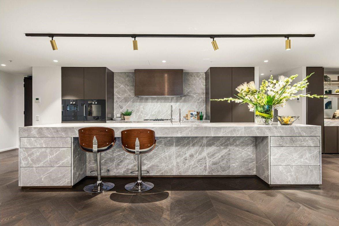 1008/20 Queens Road, Melbourne, 3004